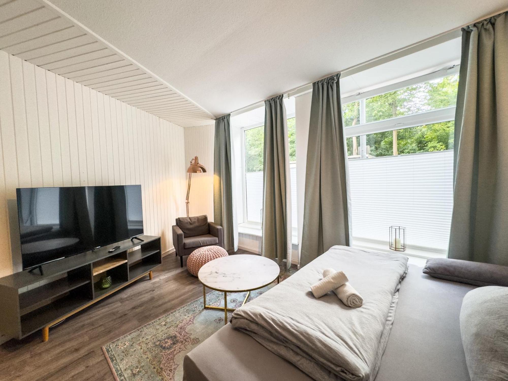 Schoene Wohnung Fuer 4 Gaeste An Der Eilenriede Mit Kostenlosen Parkplaetzen Hannover Exterior photo